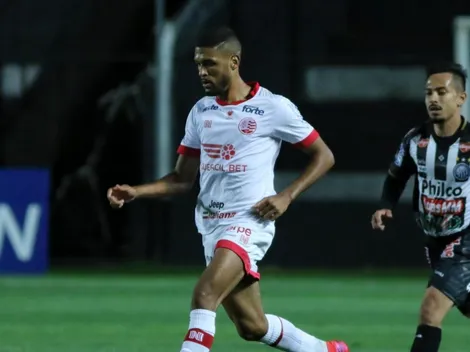 Volante Rhaldney, do Náutico, teria vontade de vestir a camisa do Sport