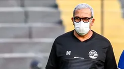 Foto: Fernando Torres/AGIF | Hélio dos Anjos disse estar contente com o desempenho das joias da base