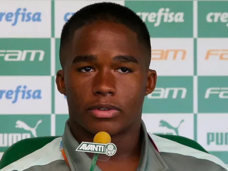 Meio-campista do Corinthians se rende ao talento de Endrick