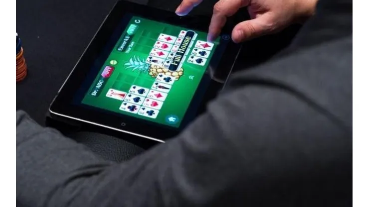 Os agentes de poker ganham dinheiro até mesmo quando jogam (Foto: Thomas Stach/Getty image)