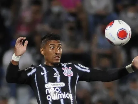 Sylvinho quebra silêncio e dedura situação de Paulinho no Corinthians