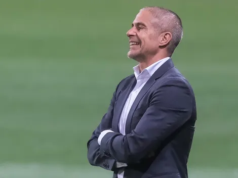 Após ter saída especulada, reserva de Sylvinho garante 'fico' ao Corinthians