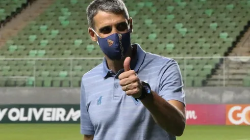 Foto: Fernando Moreno/AGIF - Vojvoda, treinador do Fortaleza