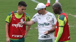 O tecnico Abel Ferreira e os jogadores Eduard Atuesta e Patrick de Paula (E e D), da SE Palmeiras, durante treinamento, na Academia de Futebol. (Foto: Cesar Greco)