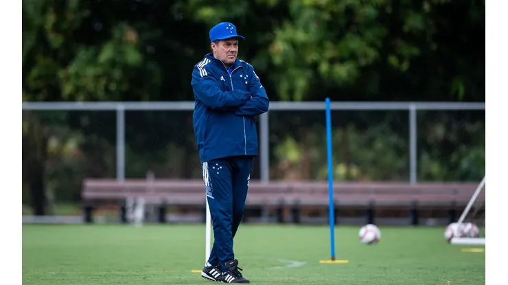 Vanderlei Luxemburgo comandou o Cruzeiro nos últimos quatro meses de 2021