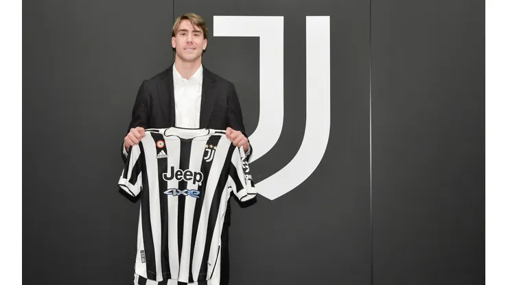 Juventus FC/Juventus FC via Getty Images - Dusan Vlahovic é o mais novo reforço da Juventus