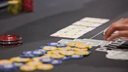 O poker pode ser uma excelente atividade entre amigos (Foto: BSOP)