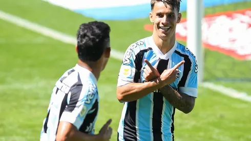 Foto: Pedro H. Tesch/AGIF - Ferreira: de contrato renovado e valorizado pelo Grêmio