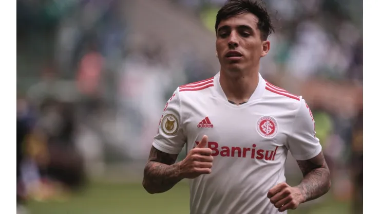 Ettore Chiereguini/AGIF - Saravia é oferecido ao Botafogo