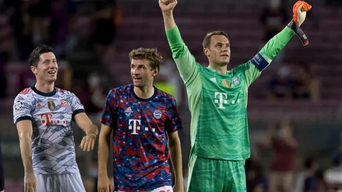 Berengui/DeFodi Images via Getty Images - Lewa, Müller e Neuer em campo pelo Bayern