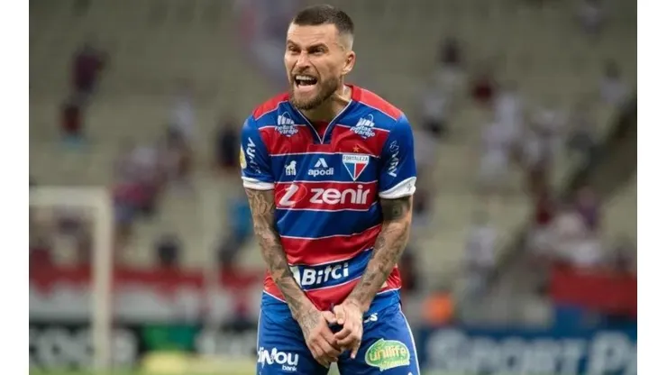Kely Pereira/Agif - Lucas Lima seguirá no Tricolor do Pici