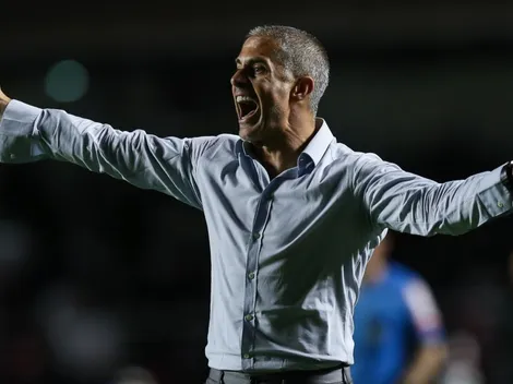 Jornalista dedura mudança na comissão técnica por pressão em Sylvinho