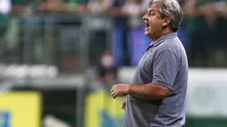 O técnico Gilson Kleina (Foto: Marcello Zambrana/AGIF)