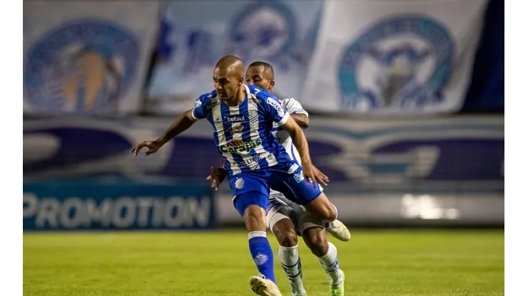 Celio Junior/AGIF - Clayton, atacante do CSA