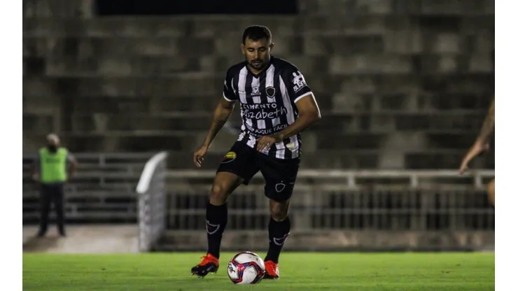 Guilherme Drovas / Botafogo-PB - Daniel Felipe, zagueiro do Remo