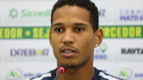 João Lucas concedeu entrevista coletiva (Foto: AssCom Dourado)