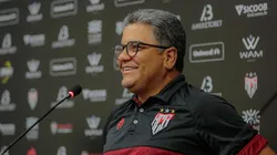 O técnico Marcelo Cabo (Foto: Bruno Corsino-ACG)