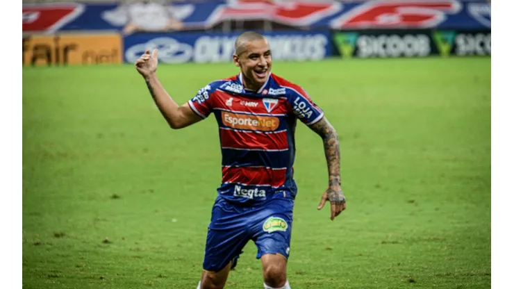 Wellington Paulista marcou 42 gols com a camisa do Fortaleza (Foto: Kely Pereira/AGIF)