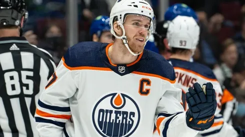 Capitão dos Oilers foi decisivo para a vitória do time de Edmonton, na madrugada desta quarta-feira (26) (Getty Images)