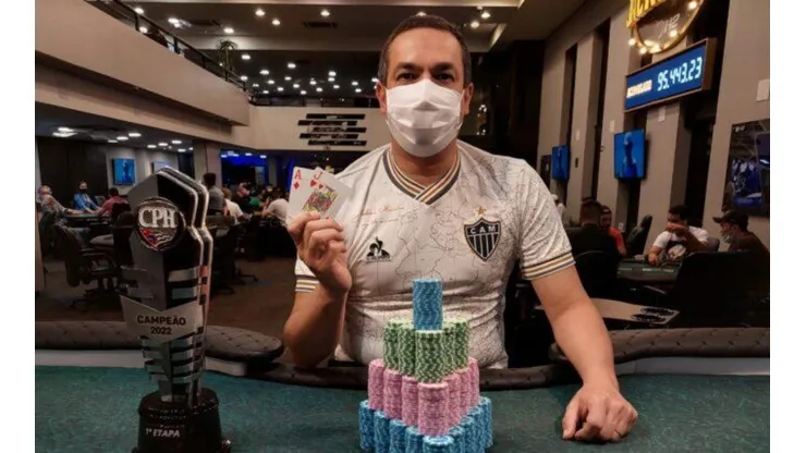 Daniel Freitas é o primeiro tricampeão do CPH (Foto: SuperPoker)