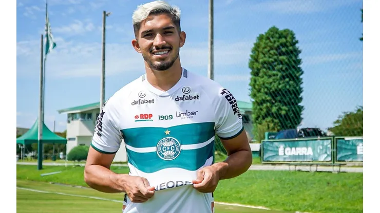 Foto: Divulgação/Coritiba - Andrey: novo reforço do Coxa para 2022