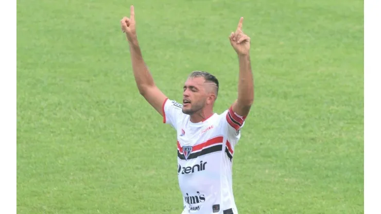 Foto: Débora Queiroz/Ferroviário | Edson Cariús, é artilheiro do Ferrão na competição