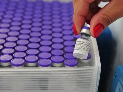 Pfizer e BioNTech anunciam teste de vacina específica para Ômicron