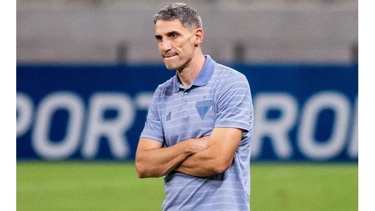 Foto: Pedro Chaves/AGIF - Vojvoda: técnico autorizou saídas no Fortaleza