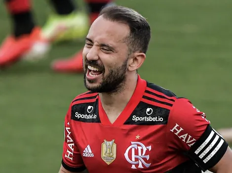 Paulo Sousa conversa com Everton Ribeiro e camisa 7 tem futuro exposto no Flamengo