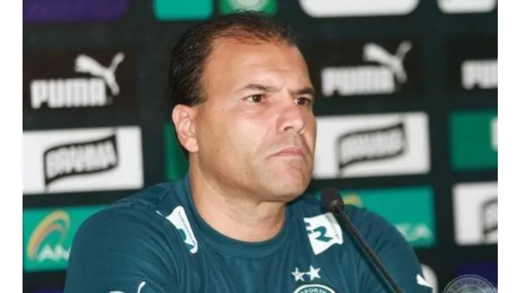 Foto: Divulgação/Goiás | Harlei Menezes, foi a Portugal à procura do novo comandante técnico para a equipe