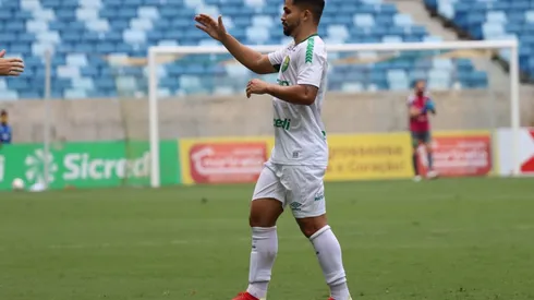 Alesson anotou um dos gols da vitória do Cuiabá sobre o Ação, por 3 a 0 (Foto: AssCom Dourado)