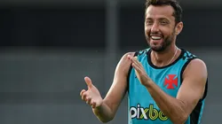 Foto: Thiago Ribeiro/AGIF | Nenê é mantido entre os titulares do Vasco