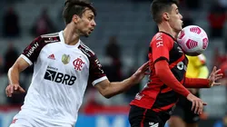 Foto: Buda Mendes/Getty Images - Rodrigo Caio foi operado recentemente e Flamengo está em busca de zagueiro; Gabriel Paulista teria sido sondado