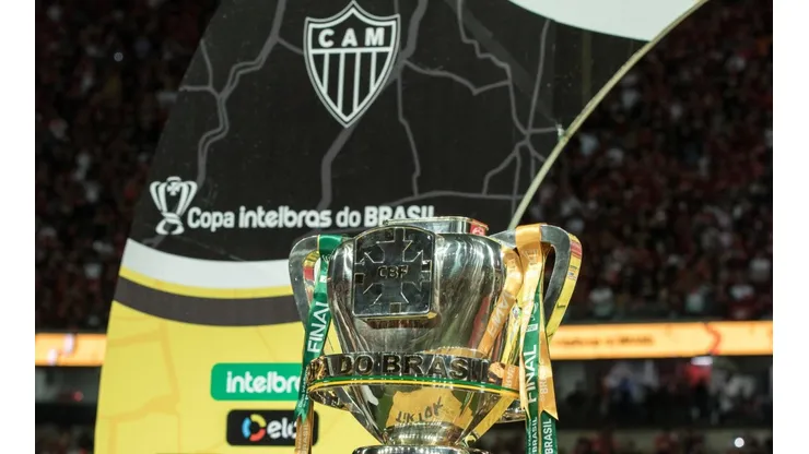 Foto: (Robson Mafra/AGIF) - A CBF aumentou a premiação para o campeão da Copa do Brasil, e o Atlético busca defender sua taça em 2022