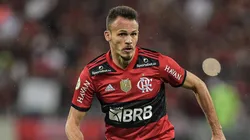 Foto: (Thiago Ribeiro/AGIF) - Com pouco espaço no Flamengo, Santos se interessou na contratação do lateral-esquerdo Renê por empréstimo