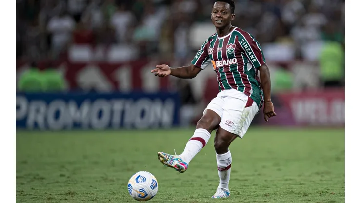 Jorge Rodrigues/AGIF - Juan Cazares, meio-campista do Metalist
