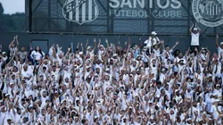 Alexandre Schneider/Getty Images - Torcida do Santos na Vila Belmiro