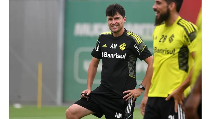 Foto Ricardo Duarte/Internacional - Alexander Medina, treinador do Internacional