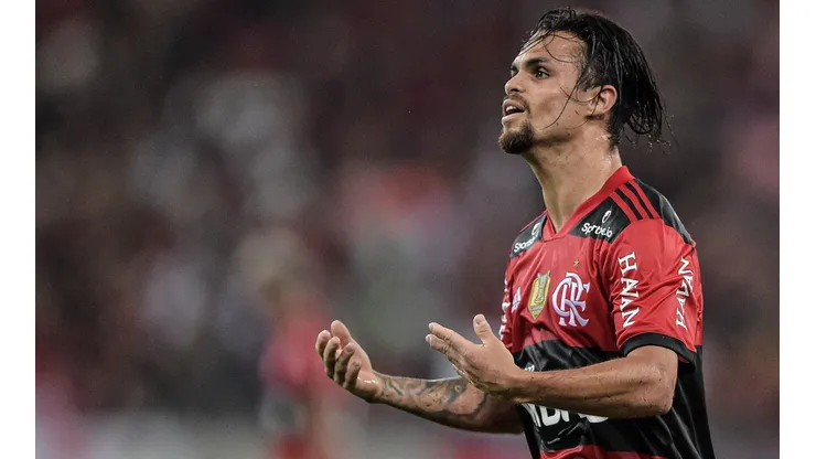 Michael pode deixar o Flamengo e jogar no futebol asiático