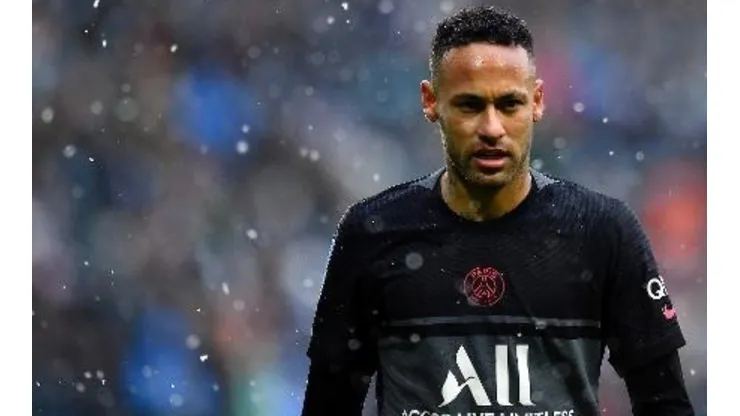 Neymar em seu último jogo antes da lesão pelo PSG, contra o Saint-Étienne (Foto: Aurelien Meunier/PSG via Getty Images)