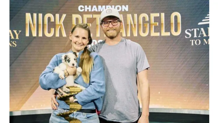 Nick Petrangelo e a família (Foto: PokerGo)