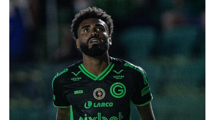 Foto: (Heber Gomes/AGIF) - Depois de renovar com o Goiás, Caio Vinícius garante que está no lugar certo