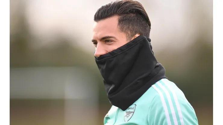 Pablo Marí não teve muitas oportunidades no Arsenal; após sofrer séria lesão, ele quase não atuou, e agora foi emprestado