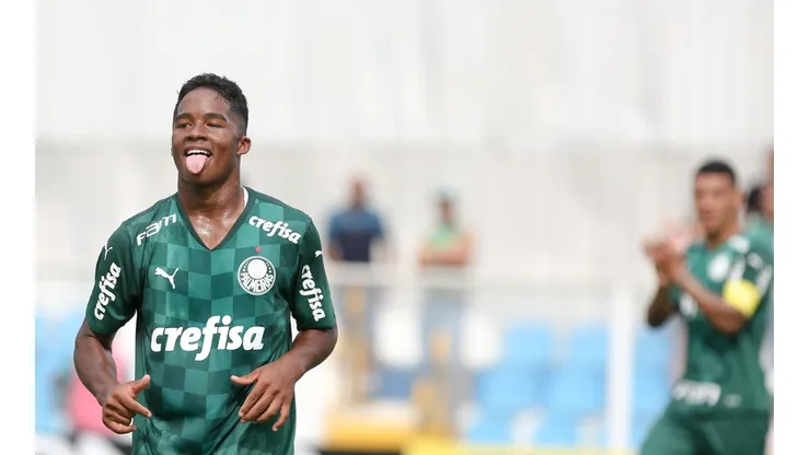 Endrick tem cinco gols em cinco jogos nesta Copinha; atacante, de apenas 15 anos, tem encantado o Brasil na competição