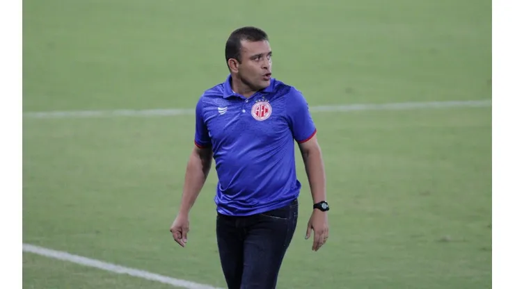 Foto: Guilherme Drovas/AGIF - Renatinho Potiguar celebra terceira vitória seguida no estadual