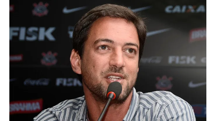 Foto: Mauro Horita/AGIF - Duílio é informado sobre interesse do Milan em reforço desejado pelo Corinthians