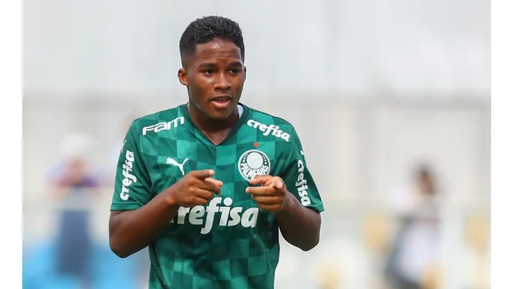 Endrick é a grande revelação do Palmeiras em 2022 (Foto: Marcello Zambrana/AGIF)