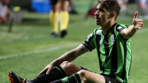 Foto: Fernando Moreno/AGIF - Neto Berola, quando atuava pelo América-MG