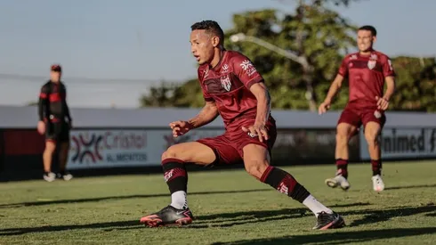 Bruno Corsino / ACG - Ronald, atacante do Atlético-GO