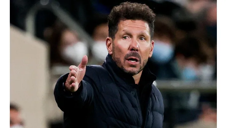 (Photo by David S. Bustamante/Soccrates/Getty Images) - Simeone deve perder uma de suas opções em breve.